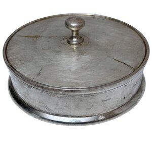 BANANA REPUBLIC Round Metal Box w/ Lid Trinket Box Silvertone